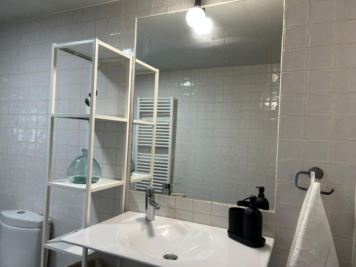 Piscina De Sal Barbacoa Wifi, Parking Gratis, 3 Min Pga Casa El Roble Villa Gerona Buitenkant foto