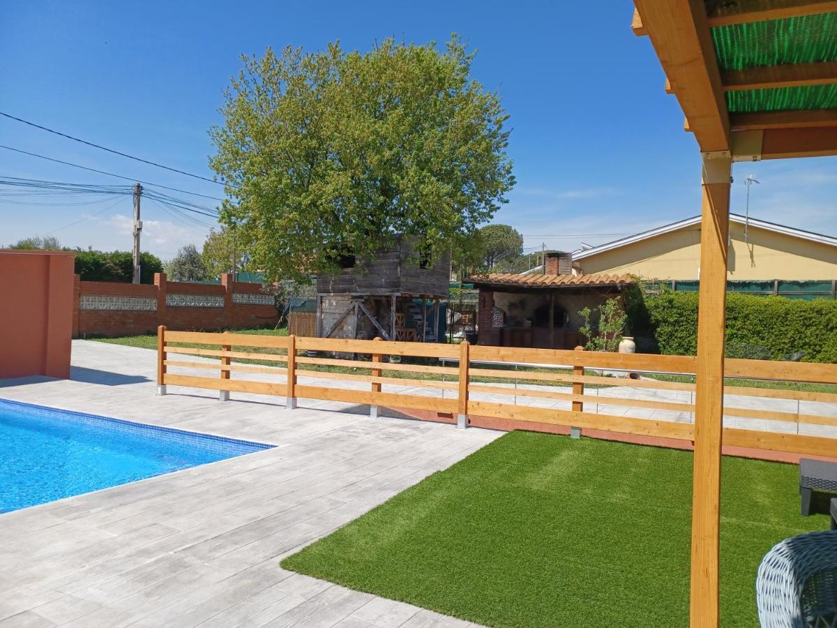 Piscina De Sal Barbacoa Wifi, Parking Gratis, 3 Min Pga Casa El Roble Villa Gerona Buitenkant foto