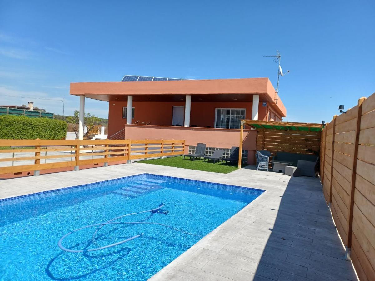 Piscina De Sal Barbacoa Wifi, Parking Gratis, 3 Min Pga Casa El Roble Villa Gerona Buitenkant foto