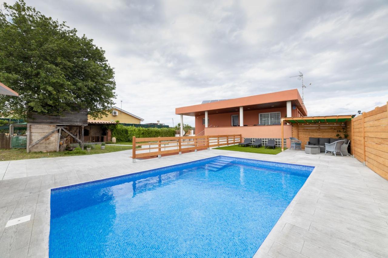Piscina De Sal Barbacoa Wifi, Parking Gratis, 3 Min Pga Casa El Roble Villa Gerona Buitenkant foto